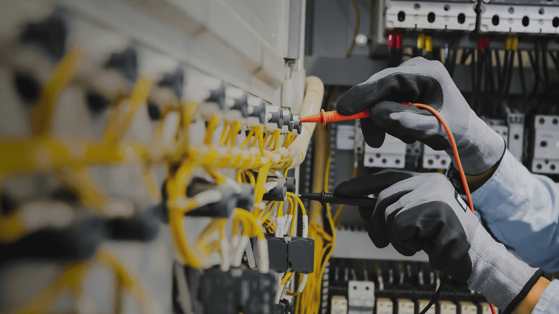 C&I Mini: Standardized<br>"PV + Storage + Control"<br>For Rapid Delivery